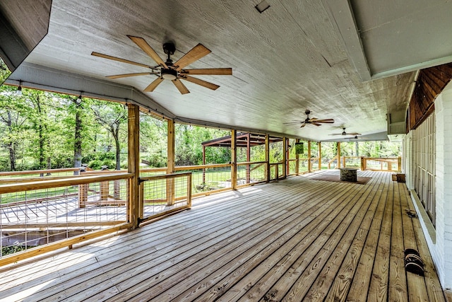 deck featuring ceiling fan