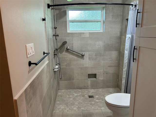 6018 Rena St, Houston, TX 77092 - bathroom with a stall shower