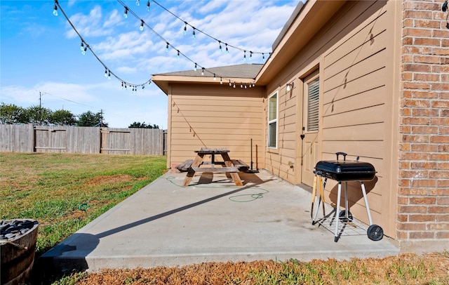 7529 Topaz Way, Texas City, TX 77591 - view of patio with fence