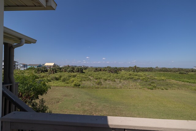4206 Seabird Dr, Galveston, TX 77554 - view of yard