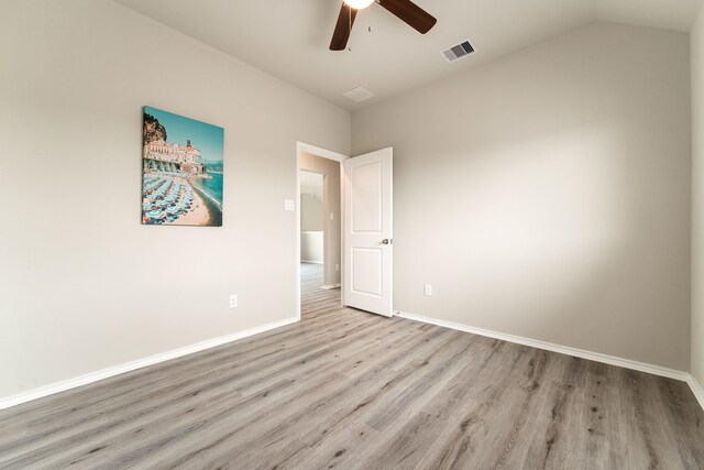 5014 Aspen Orchard Dr, Houston, TX 77066 - unfurnished room featuring light wood finished floors, ceiling fan, baseboards, and vaulted ceiling