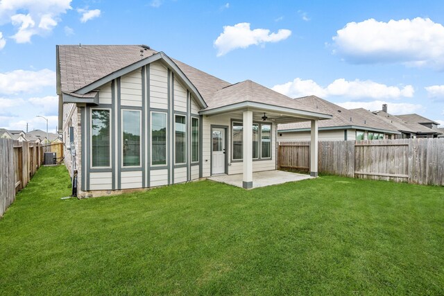 5014 Aspen Orchard Dr, Houston, TX 77066 - rear view of property featuring a patio, central AC unit, roof with shingles, and ceiling fan