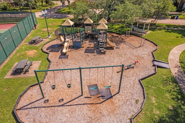 5206 Summer Snow Dr, Houston, TX 77041 - community jungle gym with a lawn