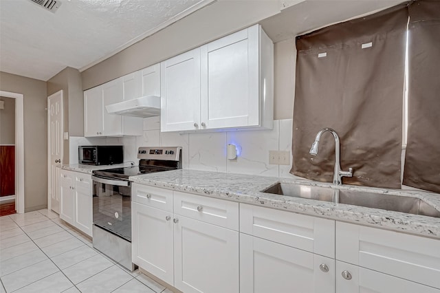 kitchen featuring under cabinet range hood, stainless steel electric range oven, a sink, white cabinets, and black microwave