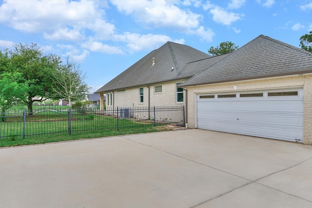 10892 Bourbon St, Willis, TX 77318 - photo 5
