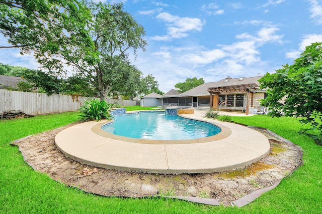 901 Millstone Ct, Sugar Land, TX 77498 - view of pool with a fenced backyard and a pool with connected hot tub