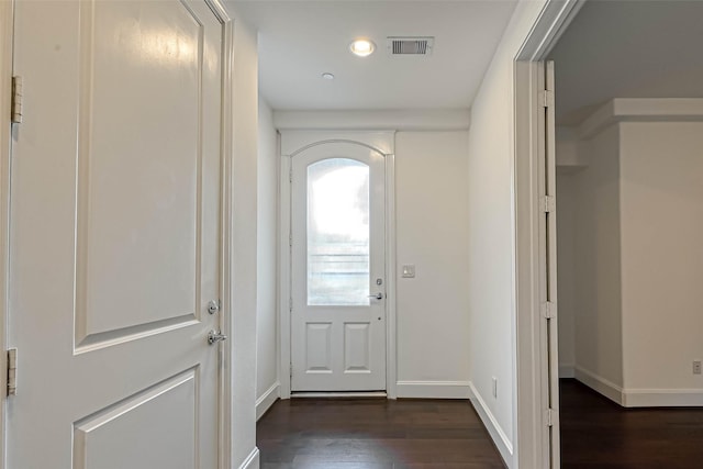 5101 Allen St, Houston, TX 77007 - entryway with dark wood-style floors, recessed lighting, and baseboards