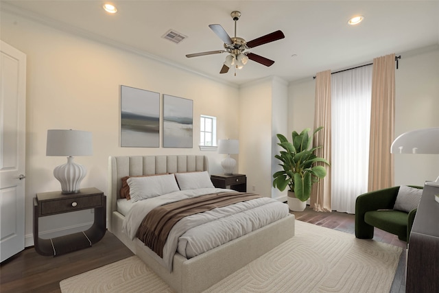 5101 Allen St, Houston, TX 77007 - bedroom featuring recessed lighting, ornamental molding, wood finished floors, a ceiling fan, and baseboards