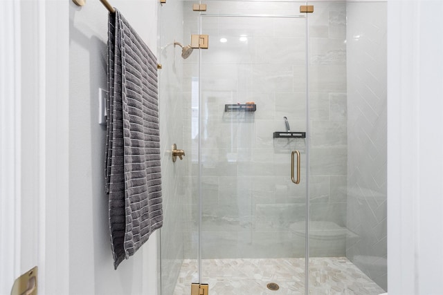 4504 Yupon St, Houston, TX 77006 - full bathroom featuring a shower stall