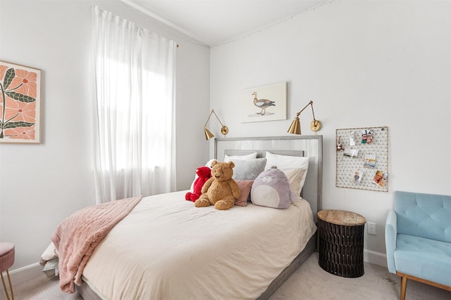 4504 Yupon St, Houston, TX 77006 - bedroom featuring carpet flooring, baseboards, and multiple windows