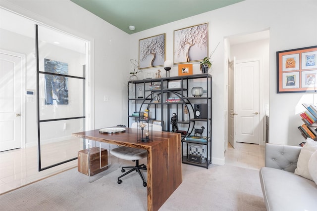 4504 Yupon St, Houston, TX 77006 - carpeted office featuring baseboards