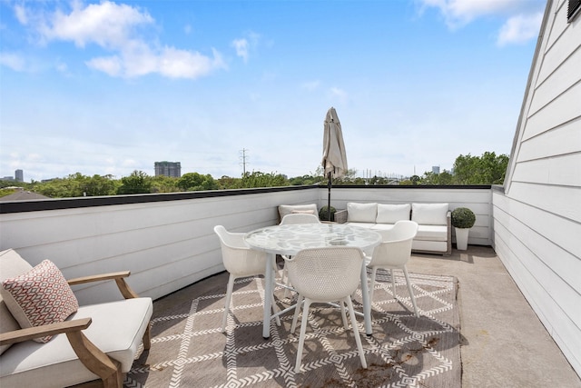 4504 Yupon St, Houston, TX 77006 - view of patio / terrace with outdoor dining area