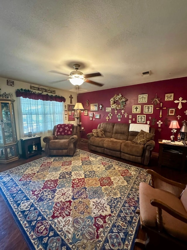 447 Fm 2540 N, Van Vleck, TX 77482 - living area with a ceiling fan and a textured ceiling