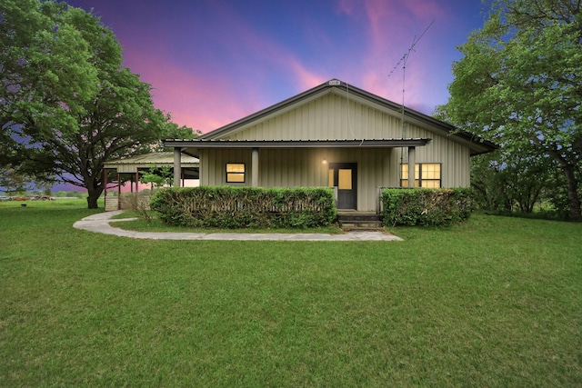 3810 Peters San Felipe Rd, Sealy, TX 77474 - view of front of property featuring a front yard