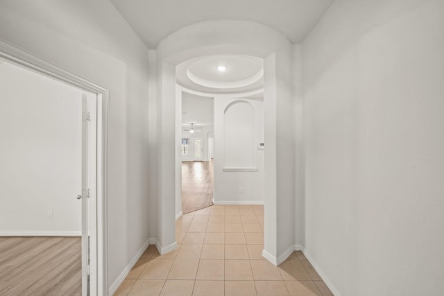 3814 W Vicksburg Estates Dr, Missouri City, TX 77459 - corridor featuring baseboards and light tile patterned flooring