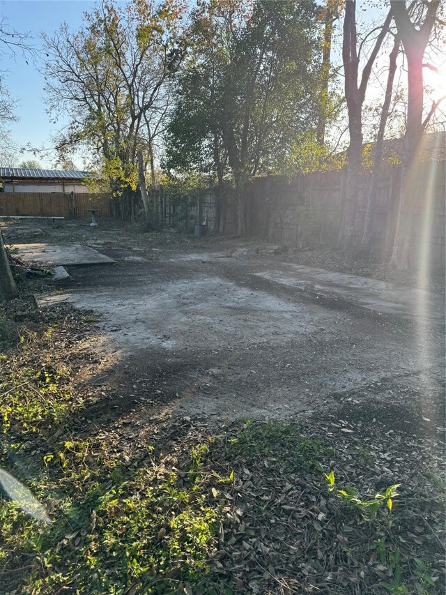 6910 Beela Rd, Houston, TX 77048