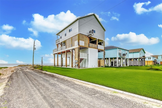exterior space featuring a lawn