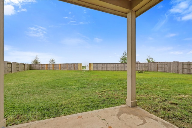 2225 Windy Sail Dr, Texas City, TX 77568 - view of yard with a fenced backyard