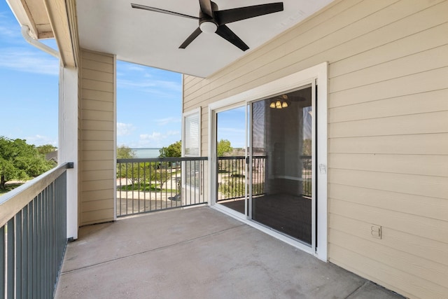 12800 Melville Dr Unit B307, Montgomery, TX 77356 - balcony featuring ceiling fan