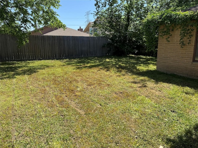 10726 Staghill Dr, Houston, TX 77064 - view of yard featuring a fenced backyard