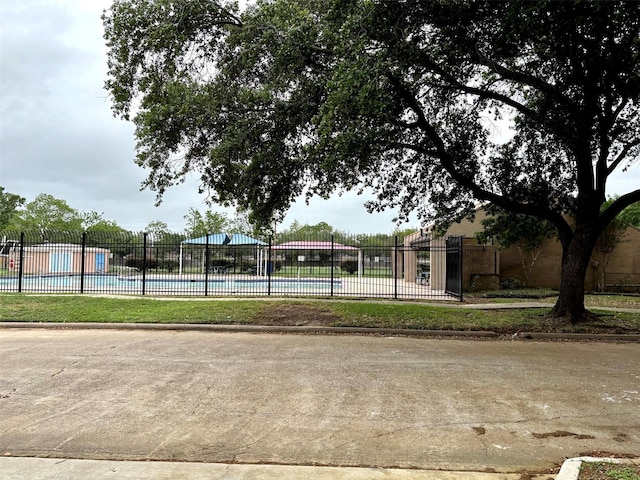 16111 Queensdale Dr, Houston, TX 77082 - view of home's community with fence