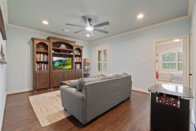 1858 Stoney Brook Ct, Conroe, TX 77304 - living area with a ceiling fan, dark wood-style floors, baseboards, crown molding, and recessed lighting