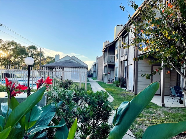 8455 Sands Point Dr Unit 40, Houston, TX 77036 - view of home's community