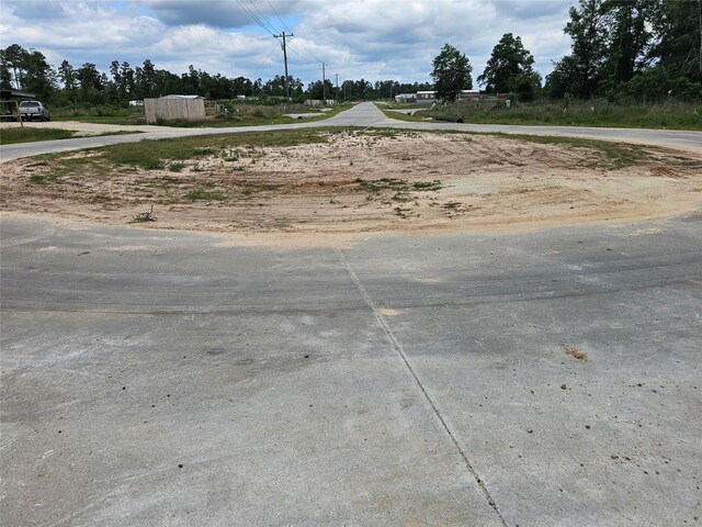 709 Rd 5262, Cleveland, TX 77327