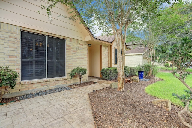 2510 Cobble Ridge Dr, Sugar Land, TX 77498 - entrance to property featuring brick siding and a yard