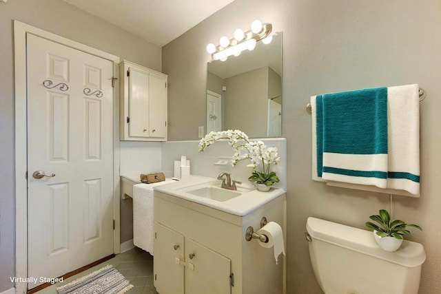 9534 Meadowglen Ln, Houston, TX 77063