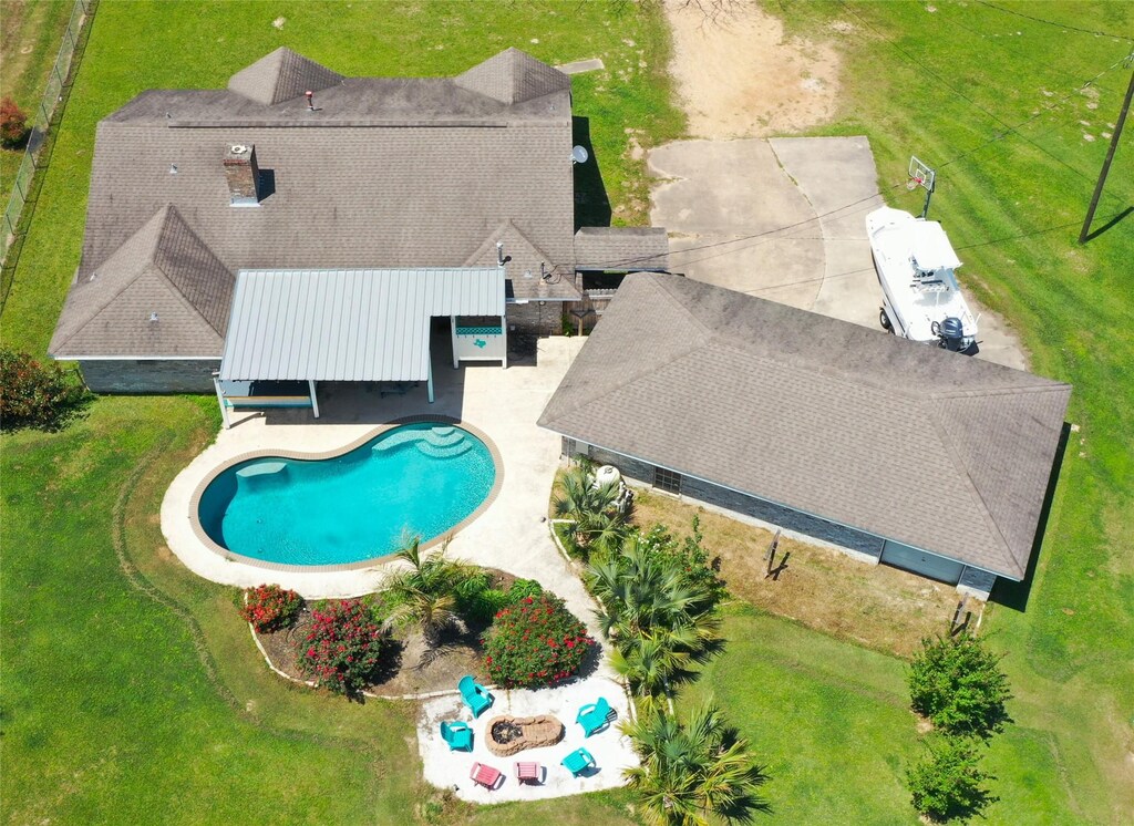 2301 S Byrd Ave, Shepherd, TX 77371 - photo 1