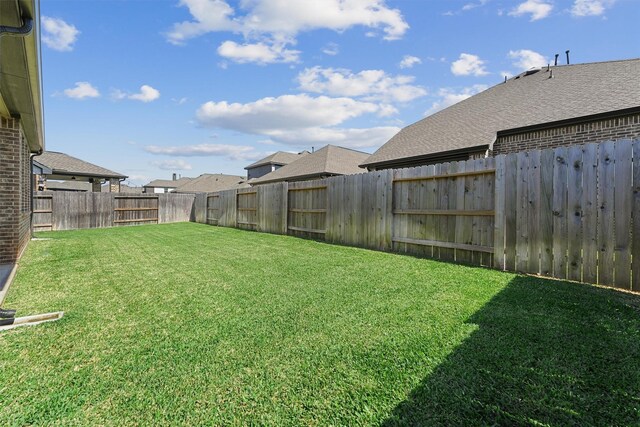 908 Newport Creek Dr, Katy, TX 77493 - view of yard with a fenced backyard