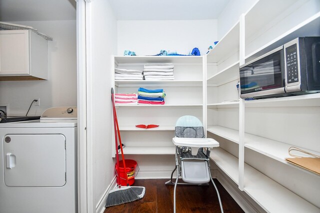 5902 Hummingbird St, Houston, TX 77096 - washroom featuring wood finished floors, hookup for a washing machine, and baseboards