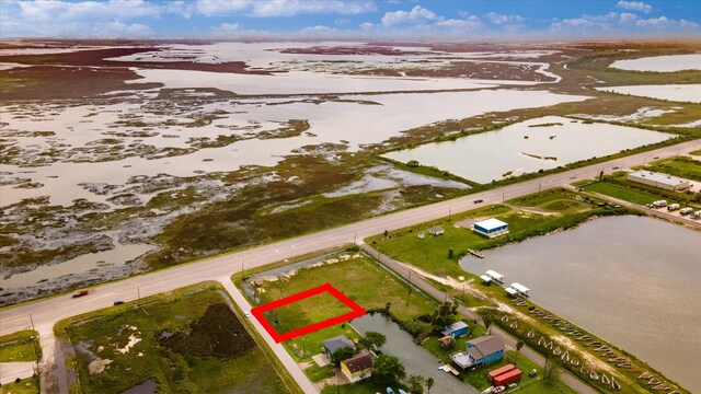 33 Beau Terre, Hitchcock, TX 77563