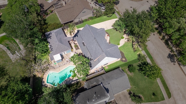 1802 Warwickshire Dr, Houston, TX 77077 - bird's eye view of a pool area