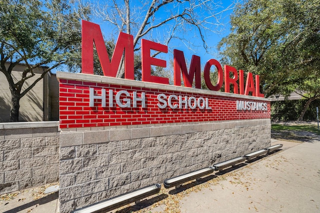 8954 Chatsworth Dr, Houston, TX 77024 - view of community / neighborhood sign