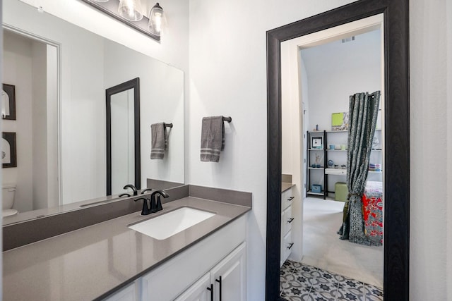 2514 Heritage Park Dr, Missouri City, TX 77459 - bathroom with toilet and vanity