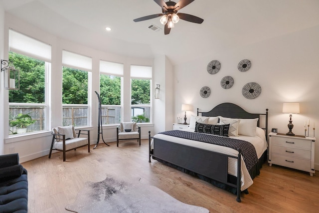2514 Heritage Park Dr, Missouri City, TX 77459 - bedroom with visible vents, wood finished floors, a ceiling fan, and recessed lighting