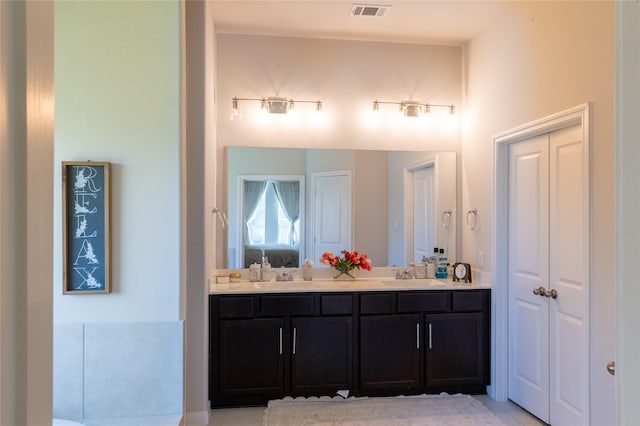 835 Sarasota Shore Dr, Katy, TX 77493 - bathroom with double vanity