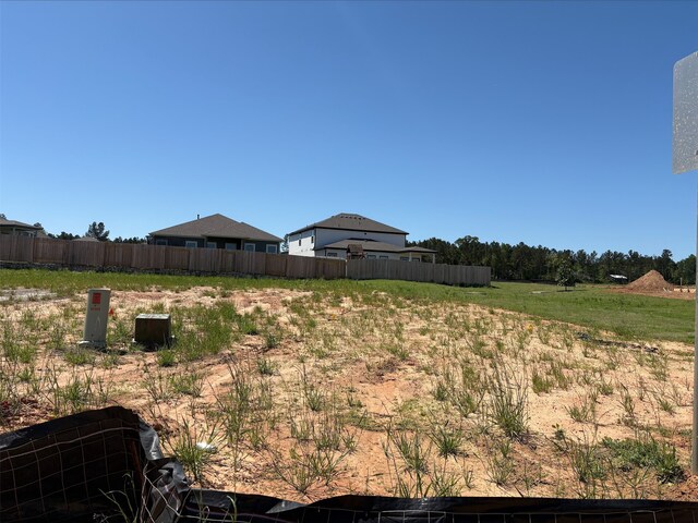 25329 Carnation Ct, Montgomery, TX 77316 - view of yard with fence