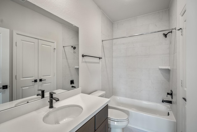 9618 Leafgate Ct, Missouri City, TX 77459 - full bathroom featuring toilet, vanity, and washtub / shower combination