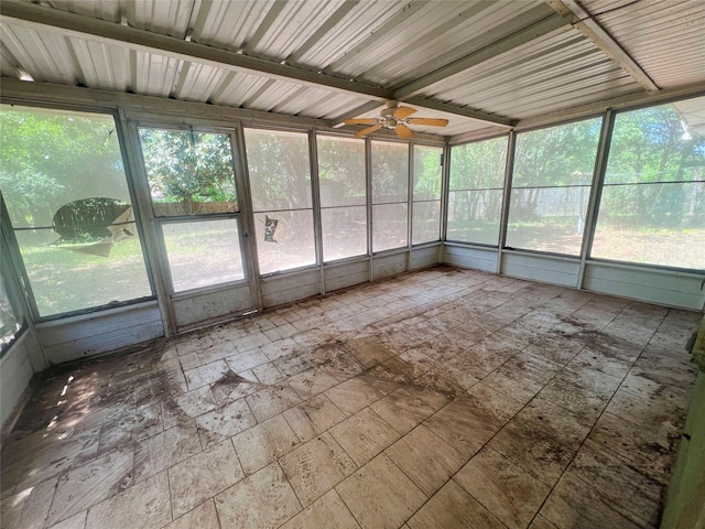 105 Longridge Dr, La Marque, TX 77568 - unfurnished sunroom featuring a ceiling fan