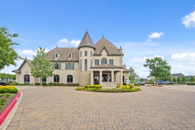 view of front of house with stucco siding