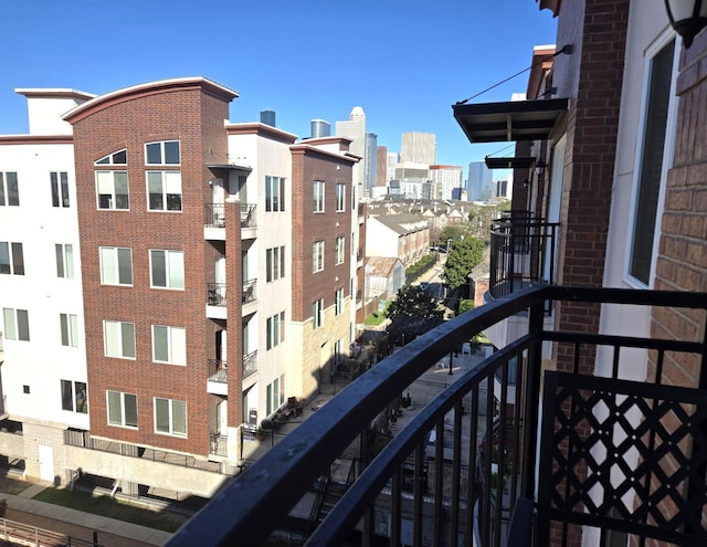 100 Willard St Unit 46, Houston, TX 77006 - balcony featuring a city view