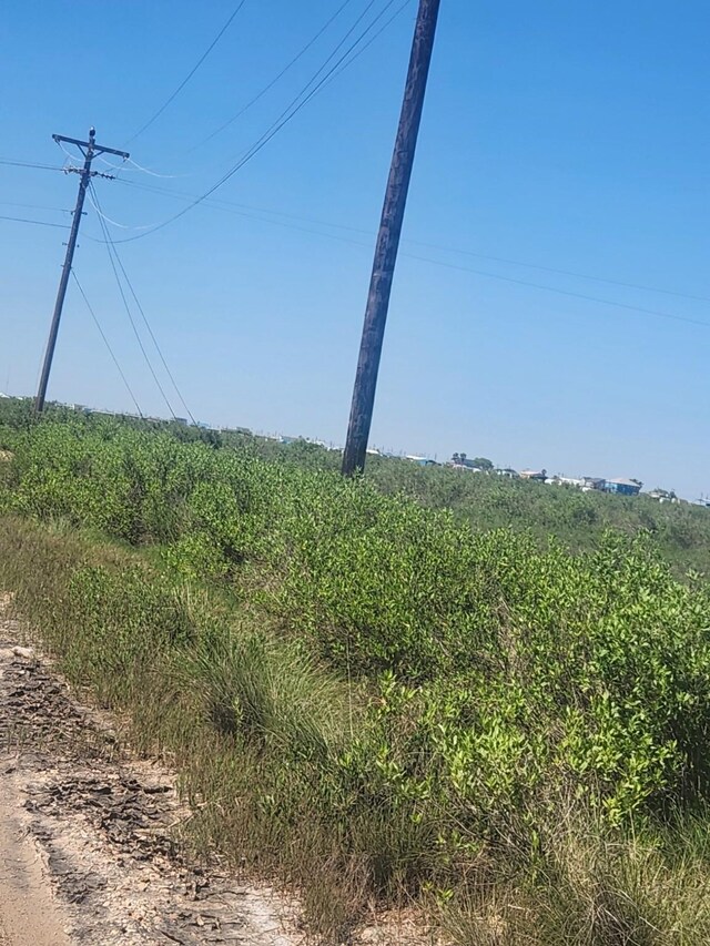5853 Pelican Dr, Sargent, TX 77414