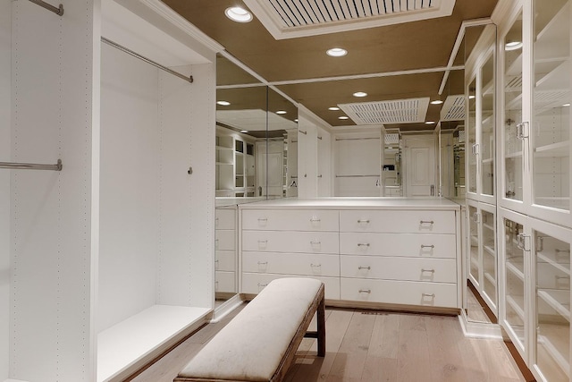101 Westcott St Unit 2001, Houston, TX 77007 - spacious closet with light wood-style flooring and visible vents