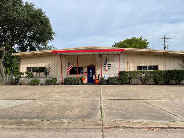 1407 Blackburn Dr, Pasadena, TX 77502