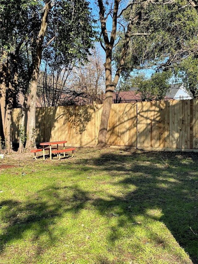 1407 Blackburn Dr, Pasadena, TX 77502