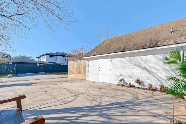 1265 Du Barry Ln, Houston, TX 77018 - exterior space featuring fence