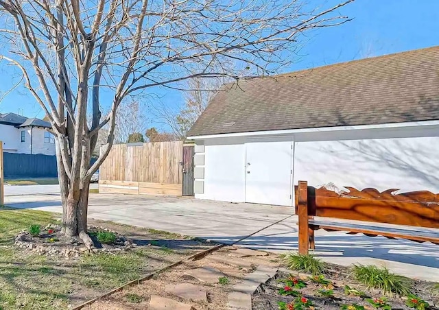 1265 Du Barry Ln, Houston, TX 77018 - view of patio / terrace with fence